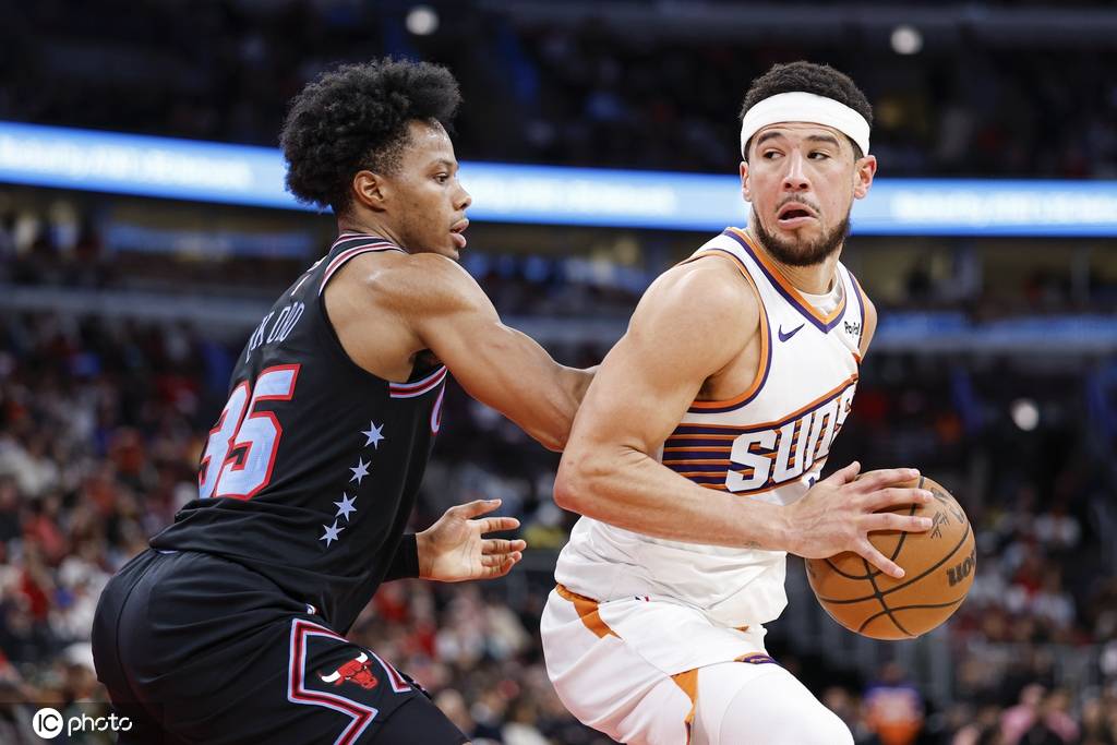 塞克斯顿18+10布克30分 公牛不敌太阳7连败